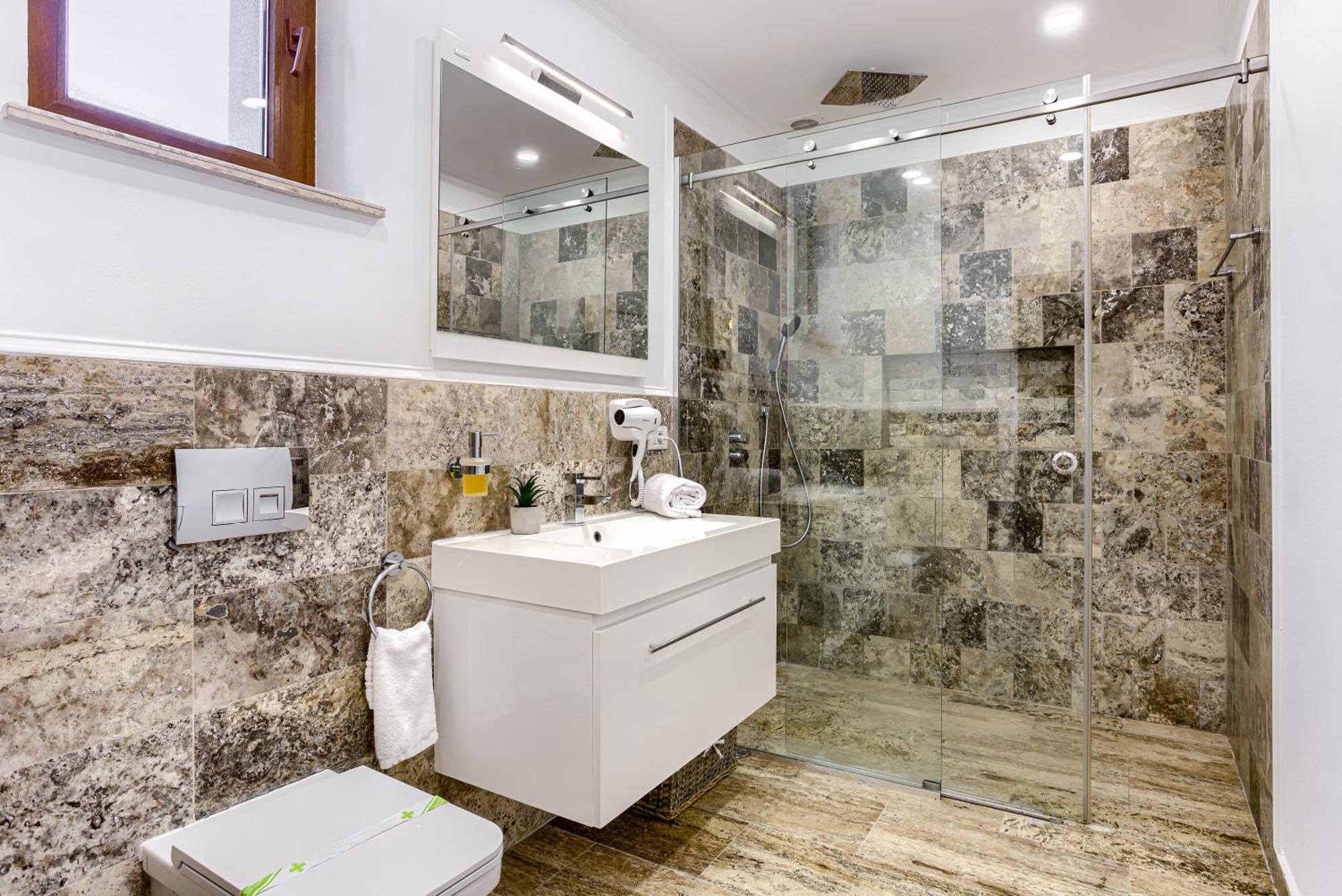 Sika Royal Garden & Spa Central Apartment Arad Exterior foto
