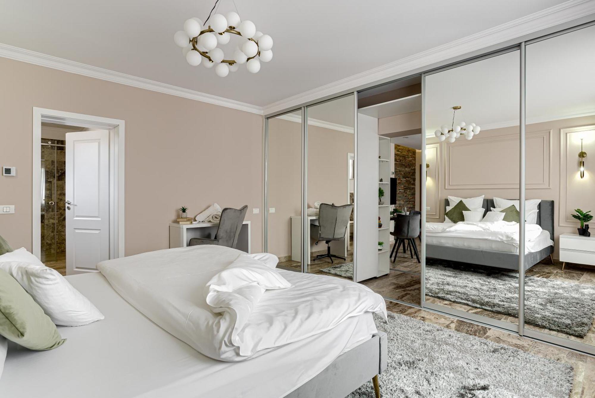 Sika Royal Garden & Spa Central Apartment Arad Exterior foto